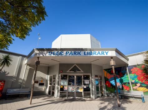 brimbank library deer park.
